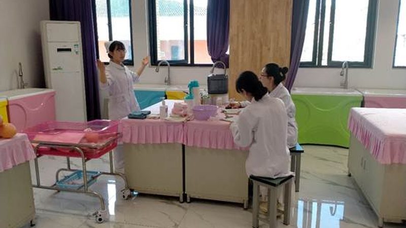 小标题：证书等级，育婴师的“敲门砖